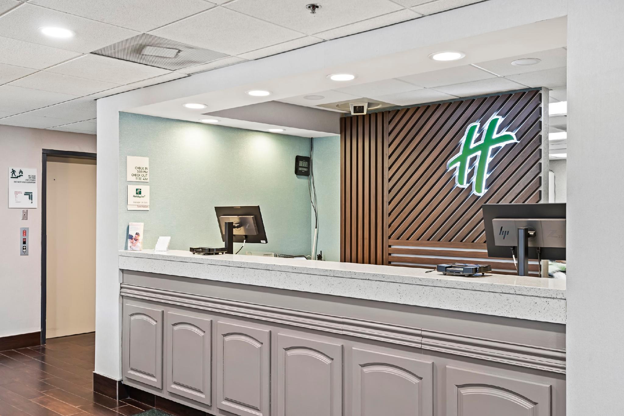 Holiday Inn - St. Petersburg West By Ihg Buitenkant foto