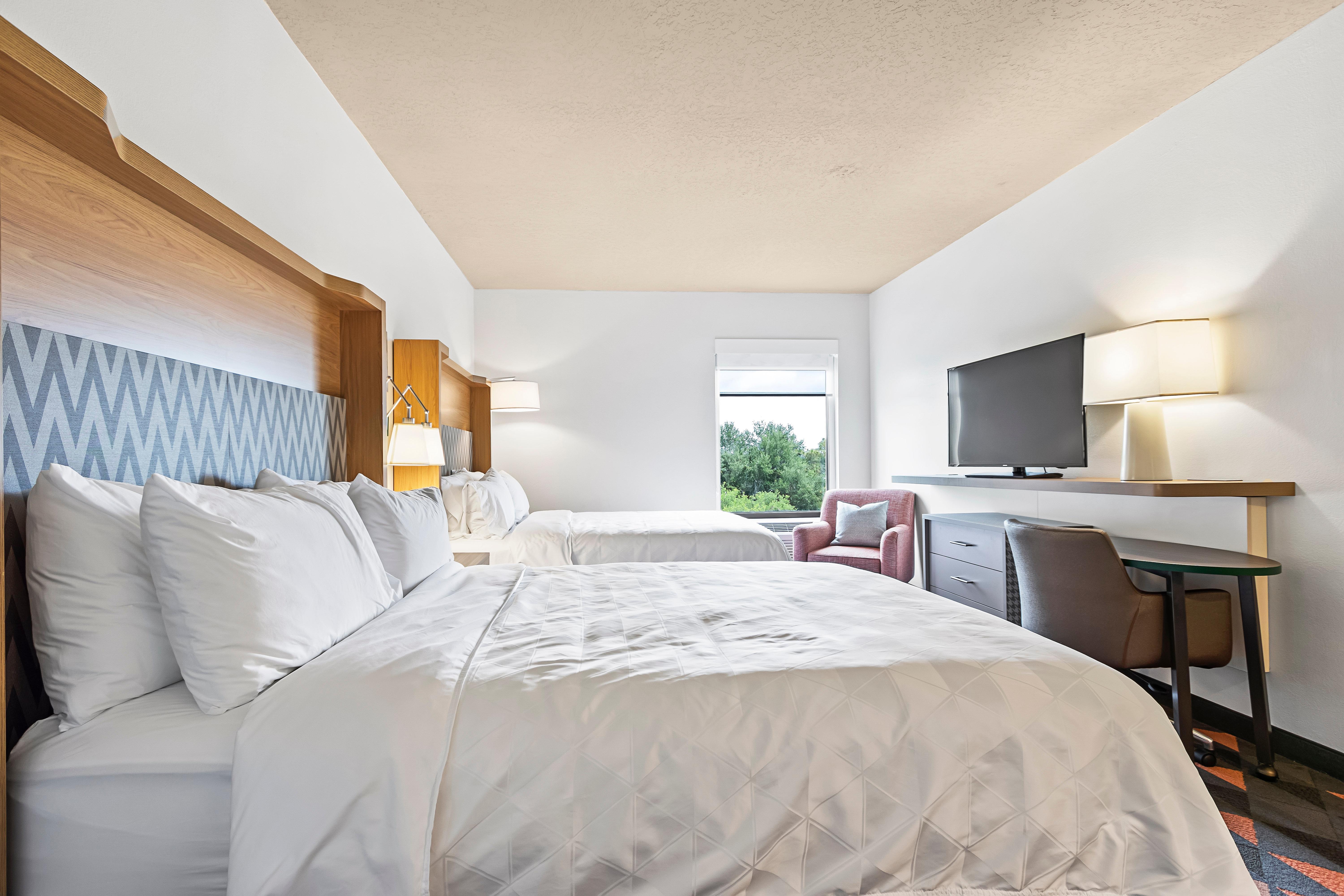 Holiday Inn - St. Petersburg West By Ihg Buitenkant foto