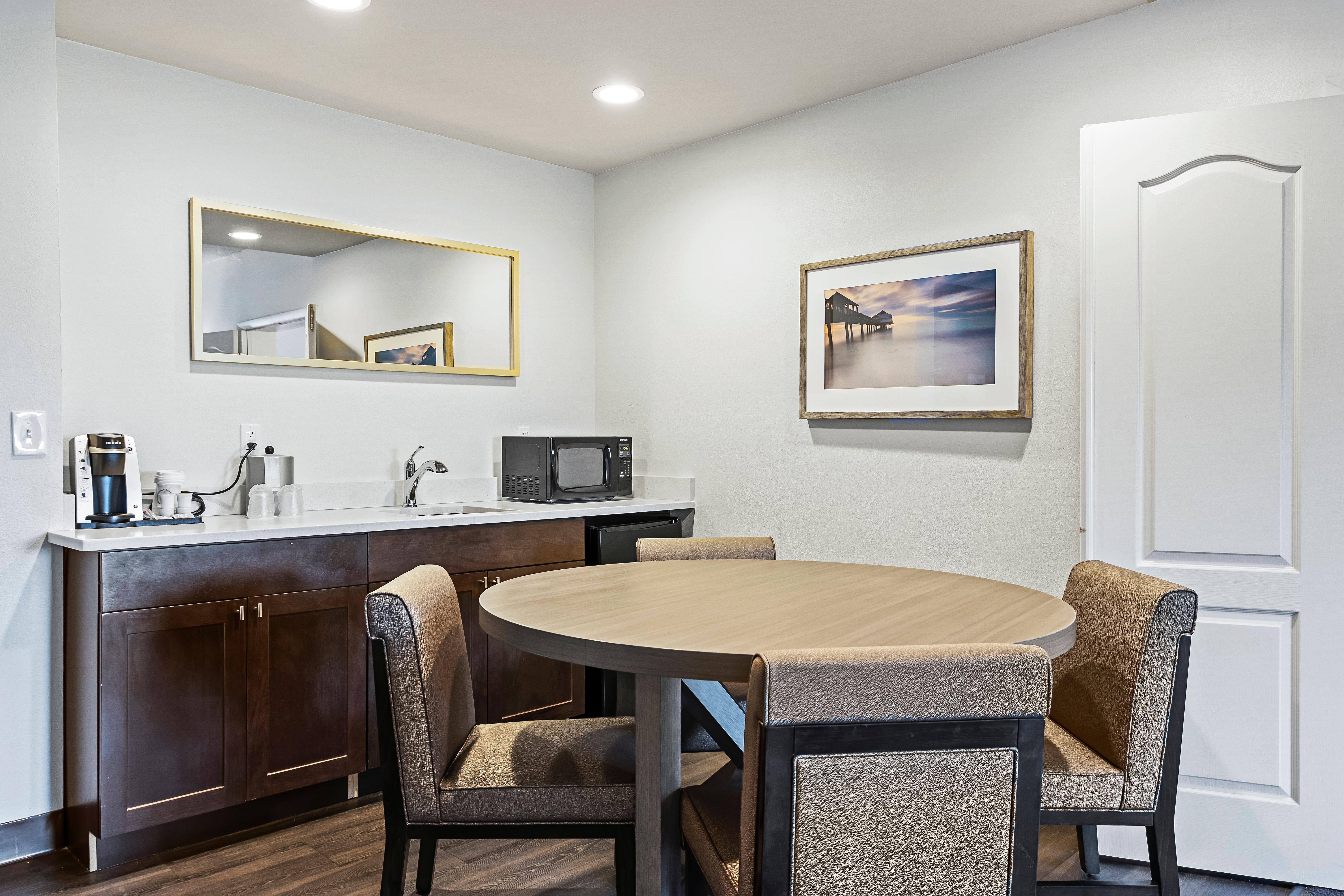 Holiday Inn - St. Petersburg West By Ihg Buitenkant foto