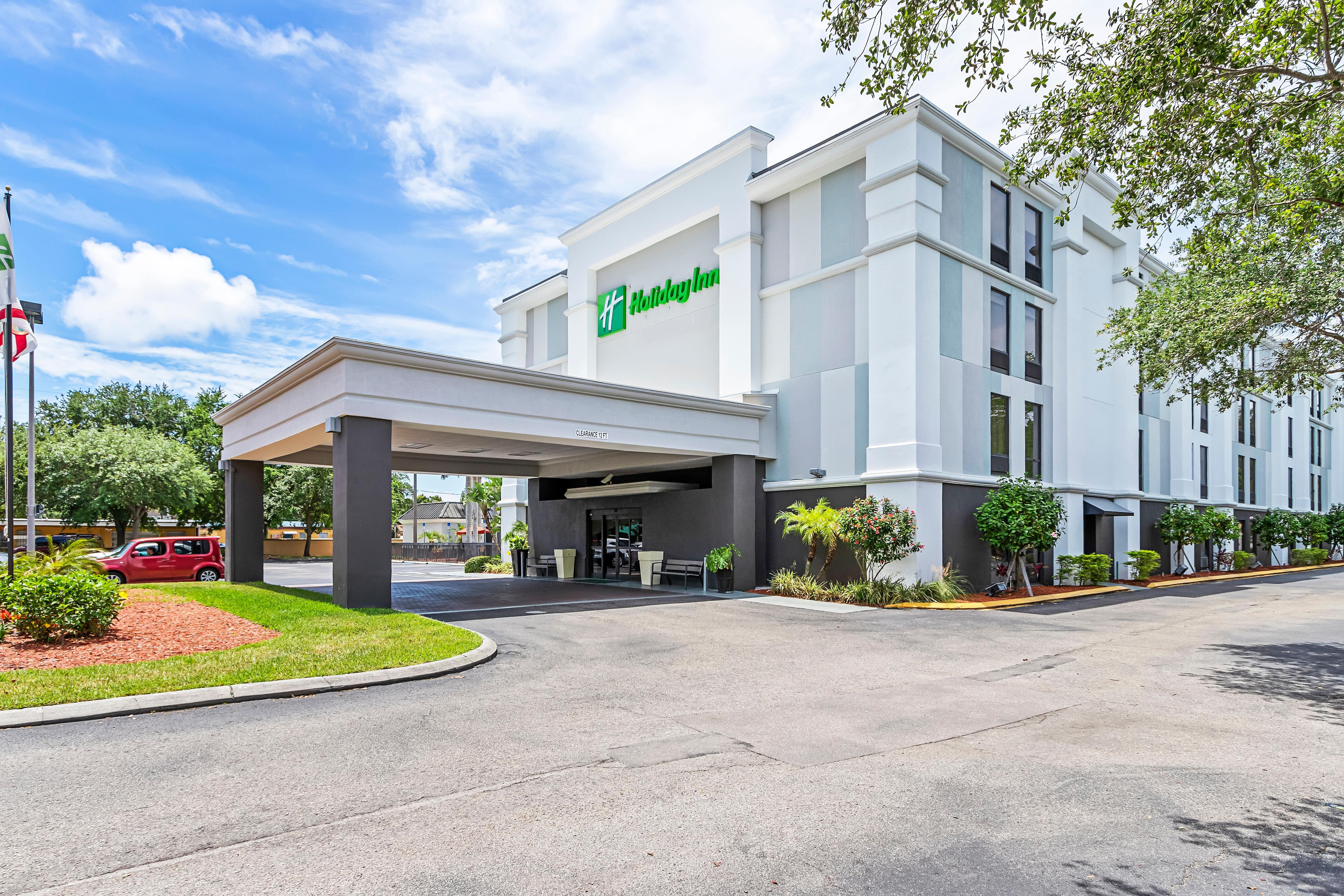 Holiday Inn - St. Petersburg West By Ihg Buitenkant foto