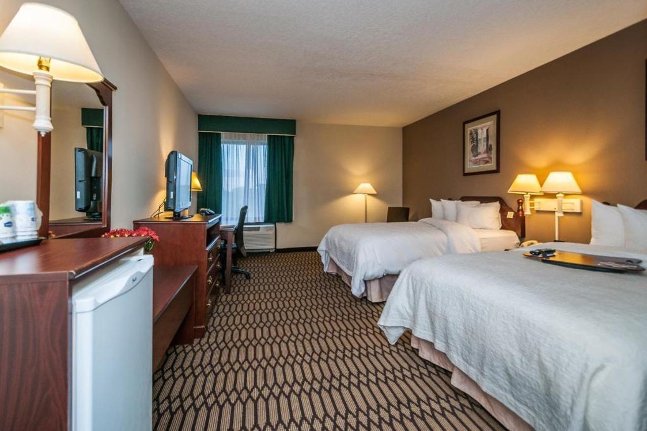 Holiday Inn - St. Petersburg West By Ihg Buitenkant foto