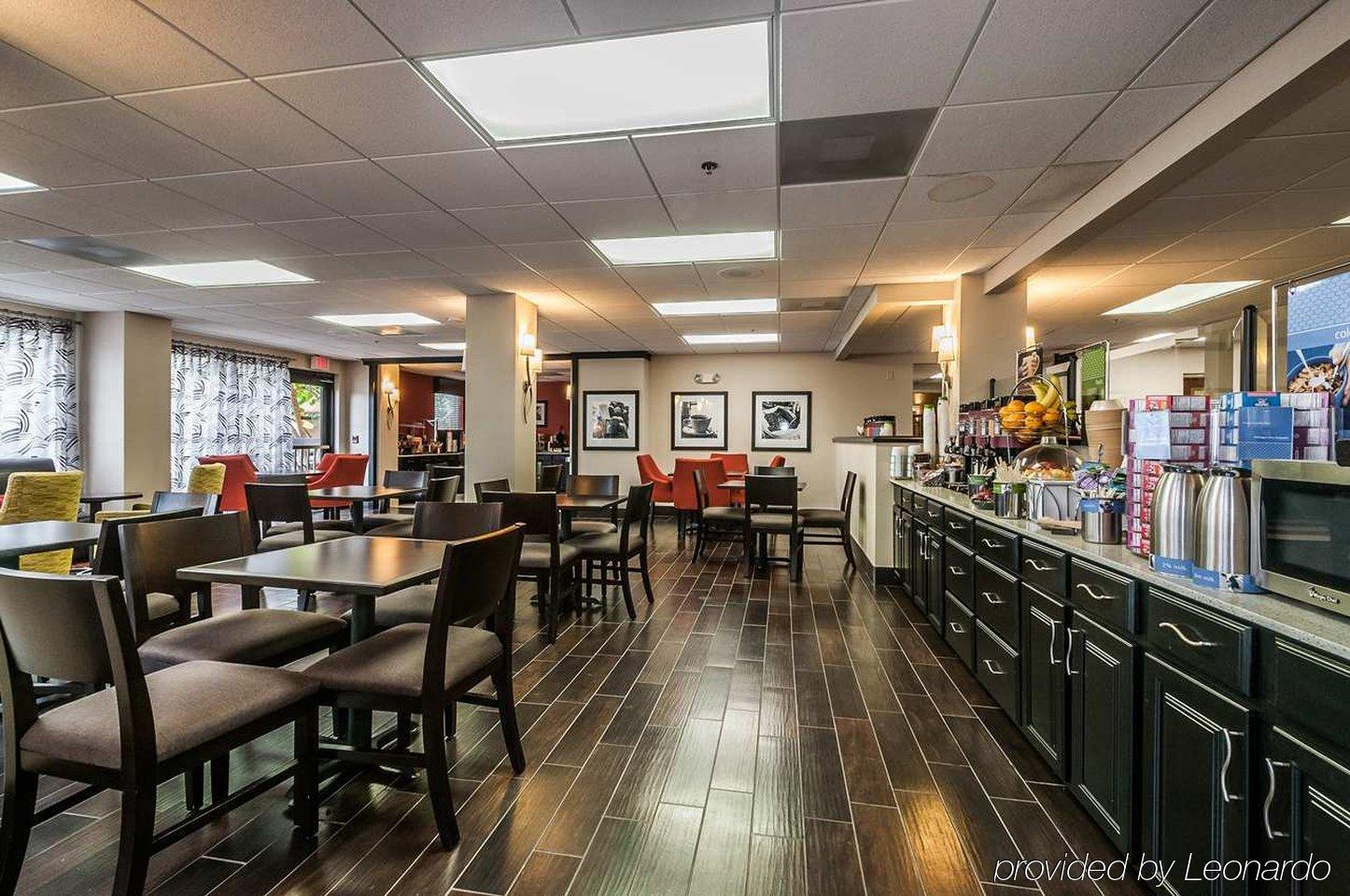 Holiday Inn - St. Petersburg West By Ihg Buitenkant foto