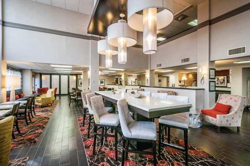 Holiday Inn - St. Petersburg West By Ihg Buitenkant foto